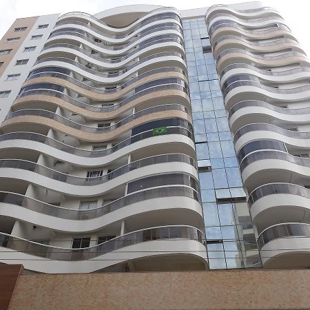 Apartamento Residencial Julia グアラパリー エクステリア 写真